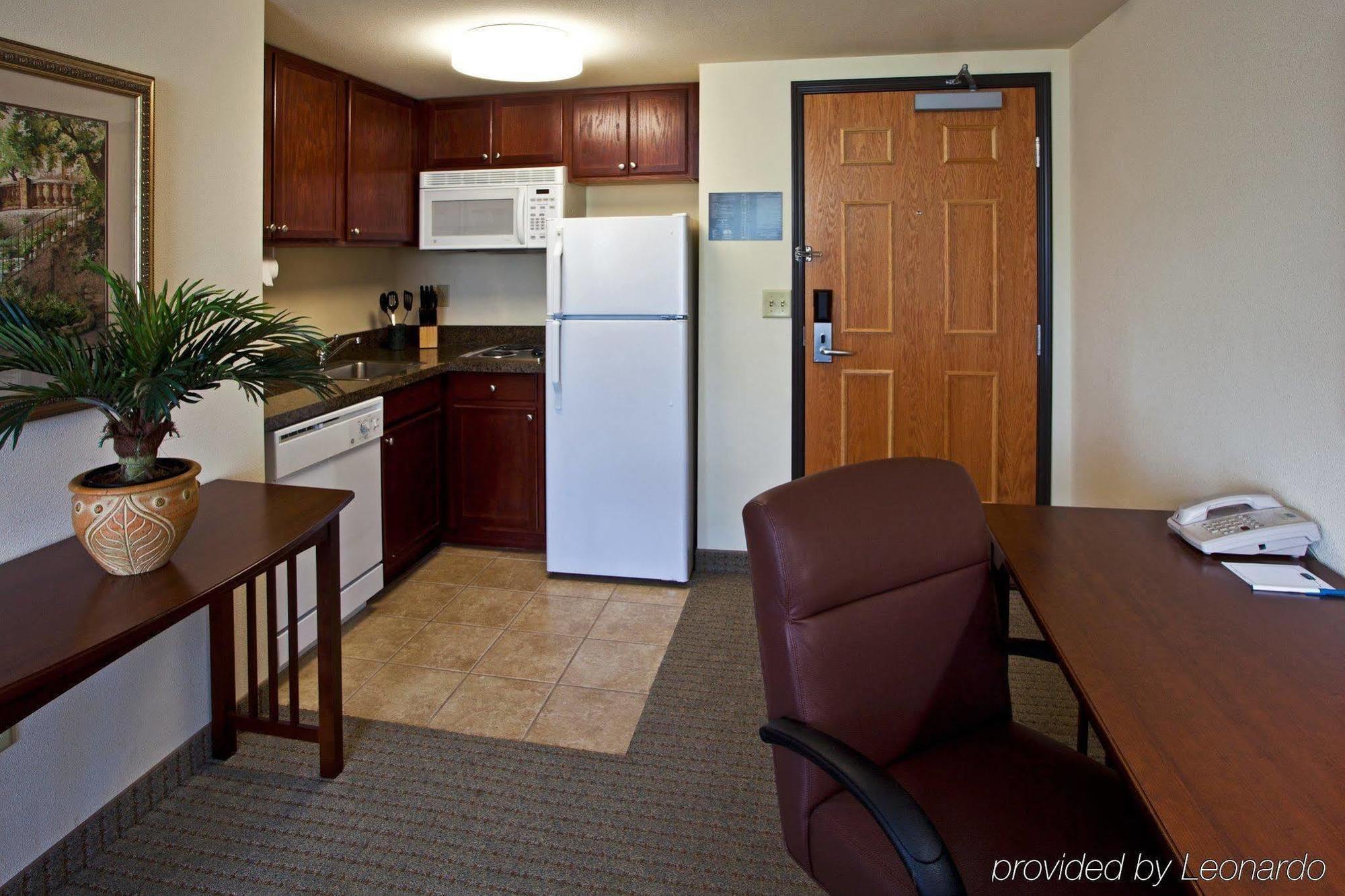Staybridge Suites Tampa East- Brandon By Ihg Mango Phòng bức ảnh